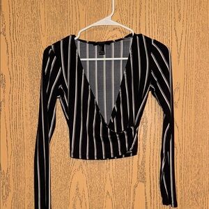 Forever 21 Black and White Striped Crop Top